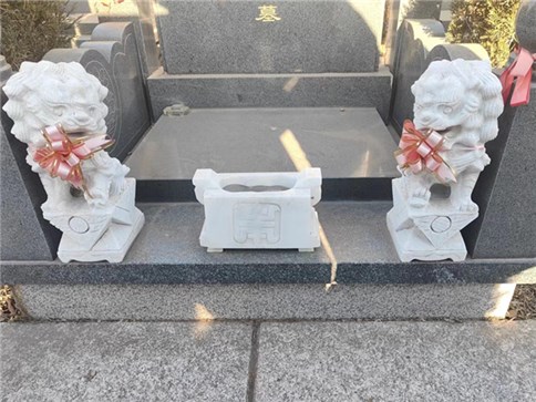 1677632256406208.jpg 墓地风水.jpg