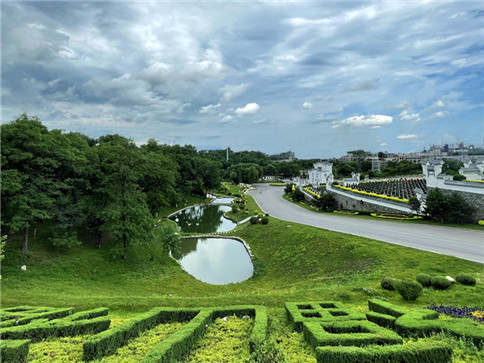 1678771052239555.jpg 抚顺墓园.jpg