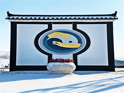 1681105927687631.jpg 抚顺公墓